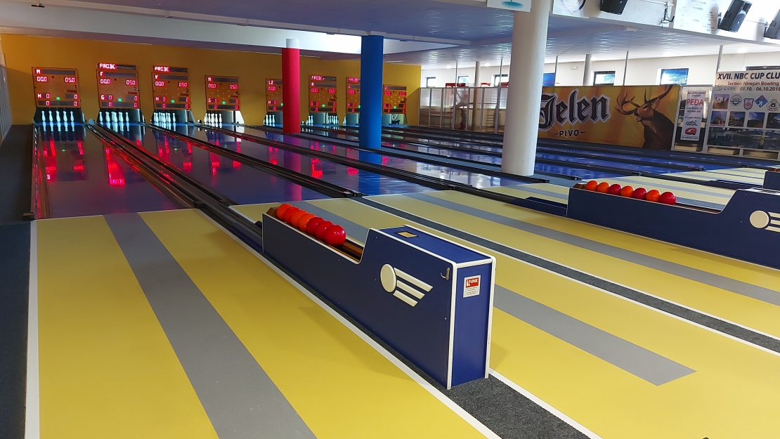 8 lane ninepin bowling Apatin